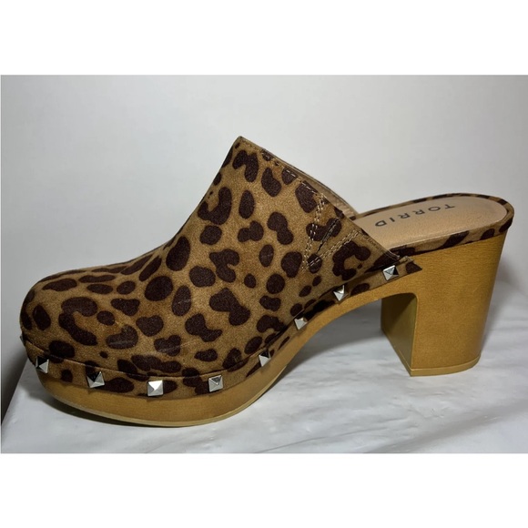 Torrid Womens Studded Platform Wood Leopard Print Mules Sz 9WW Xtra Wide Superb! - Picture 3 of 11